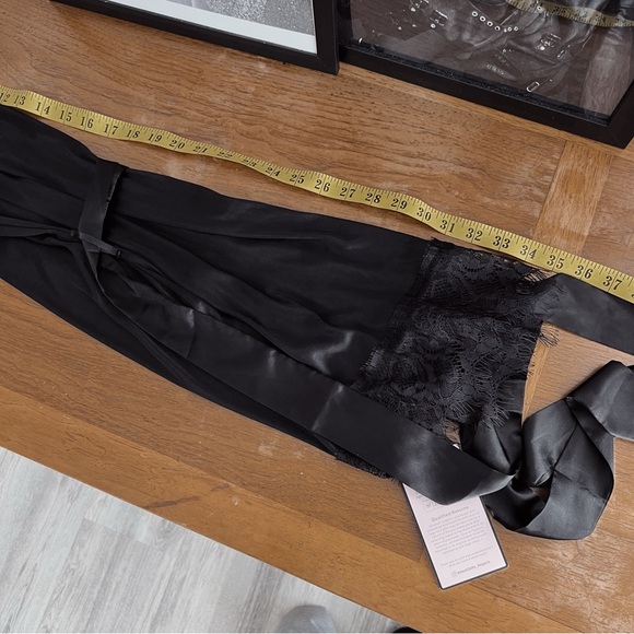 BLACK LACE TRIM DAINTY ROBE #0336 - Picture 8 of 11